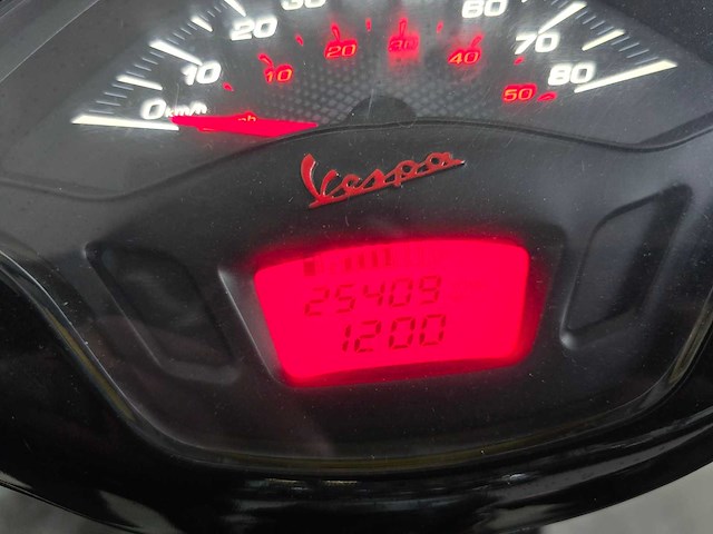 Vespa - snorscooter - sprint 4t - 25km uitvoering f646xt - afbeelding 6 van  6