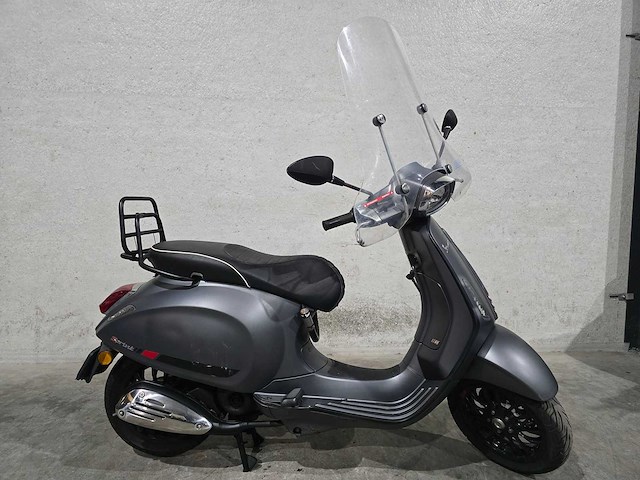 Vespa - snorscooter - sprint 4t - scooter - afbeelding 2 van  7