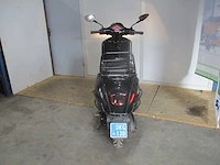 Vespa - snorscooter - sprint 4t - scooter - afbeelding 8 van  11
