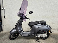 Vespa - snorscooter - sprint 50 - 4t 25km uitvoering dsg13g - afbeelding 1 van  9