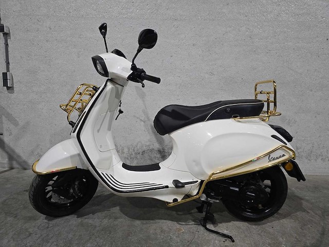 Vespa - snorscooter - sprint 50 - 4t 25km uitvoering dsl20z - afbeelding 1 van  8