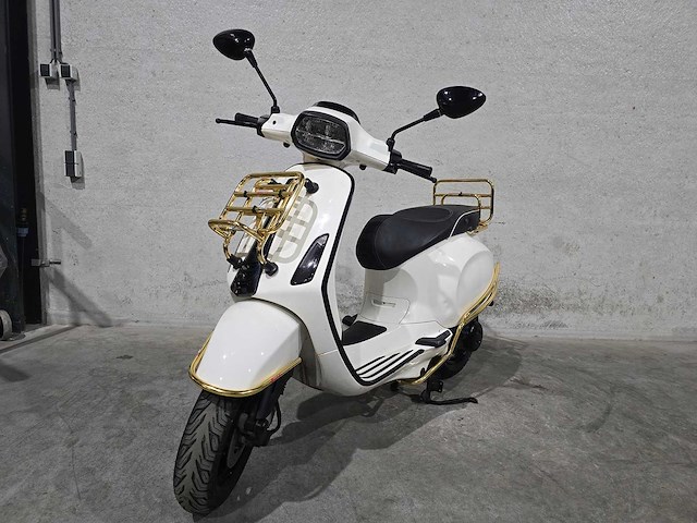 Vespa - snorscooter - sprint 50 - 4t 25km uitvoering dsl20z - afbeelding 3 van  8