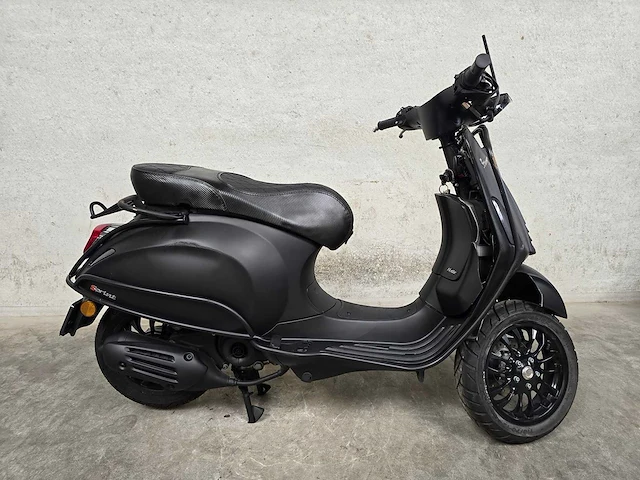 Vespa - snorscooter - sprint 50 - 4t 25km uitvoering dsr46d - afbeelding 2 van  8