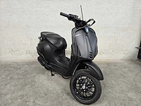 Vespa - snorscooter - sprint 50 - 4t 25km uitvoering dsr46d - afbeelding 4 van  8