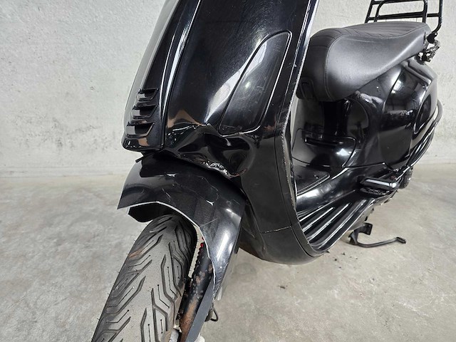 Vespa - snorscooter - sprint 50 - 4t 25km uitvoering dzz03d - afbeelding 4 van  9