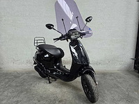 Vespa - snorscooter - sprint 50 - 4t 25km uitvoering dzz03d - afbeelding 6 van  9