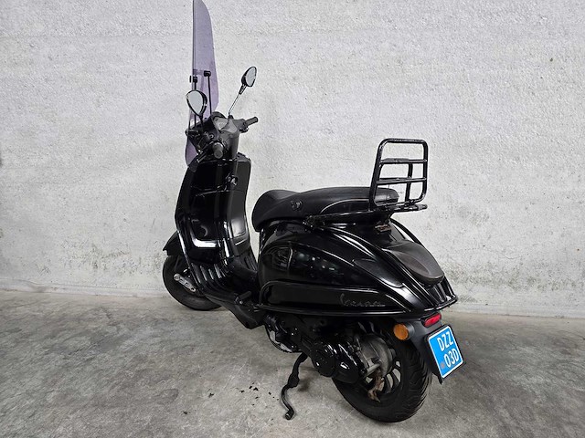 Vespa - snorscooter - sprint 50 - 4t 25km uitvoering dzz03d - afbeelding 7 van  9