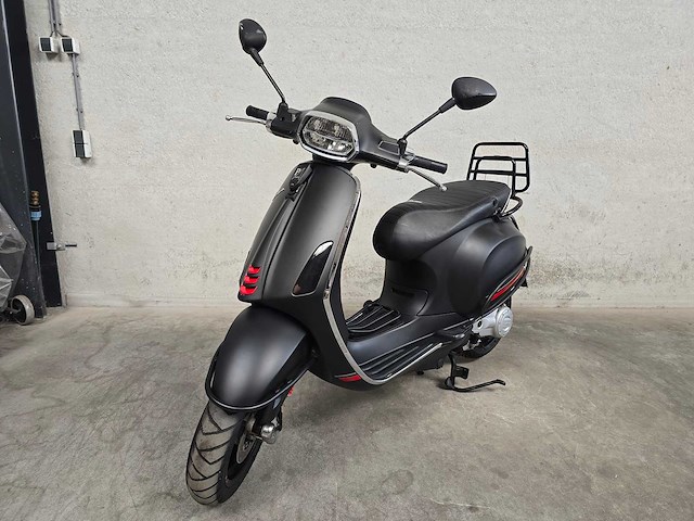 Vespa - snorscooter - sprint 50 - brommer - afbeelding 3 van  9