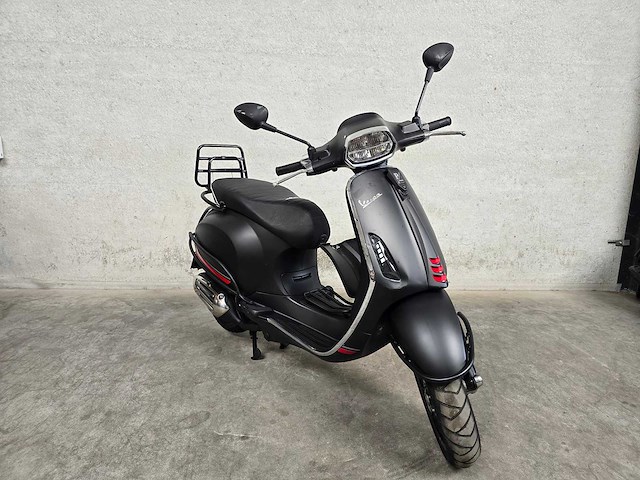 Vespa - snorscooter - sprint 50 - brommer - afbeelding 5 van  9