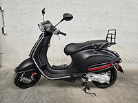 Vespa - snorscooter - sprint 50 - brommer