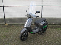 Vespa - snorscooter - sprint 50 - scooter - afbeelding 4 van  11