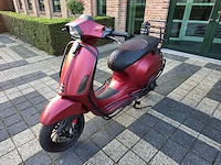 Vespa - sprint 2017 4 takt - snorfietsen & snorscooters