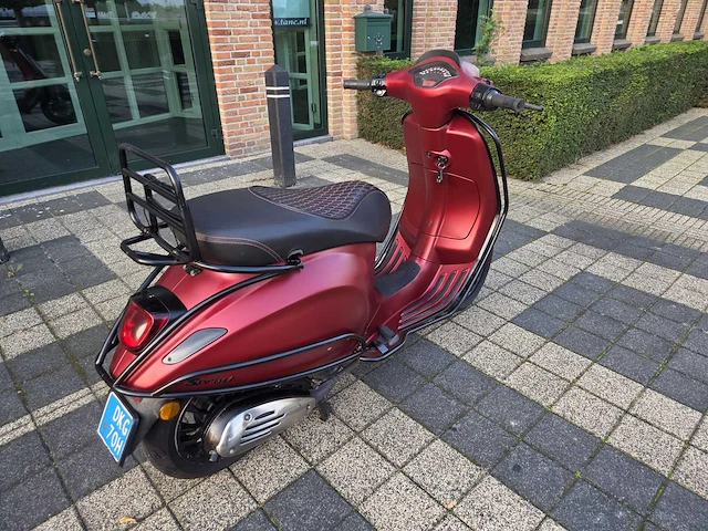 Vespa - sprint 2017 4 takt - snorfietsen & snorscooters - afbeelding 4 van  7