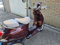 Vespa - vie della moda - brommer - 4takt - afbeelding 7 van  17