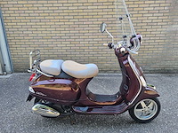 Vespa - vie della moda - brommer - afbeelding 4 van  10