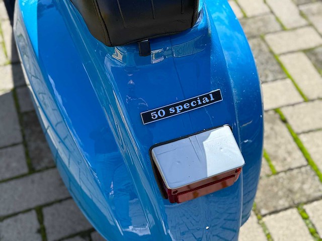 Vespa 50 special - afbeelding 4 van  14