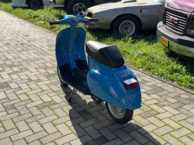 Vespa 50 special - afbeelding 8 van  14