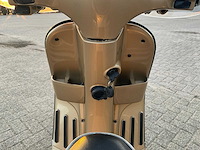 Vespa bromscooter lx 50 4t scooter - afbeelding 7 van  21