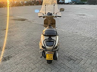 Vespa bromscooter lx 50 4t scooter - afbeelding 19 van  21