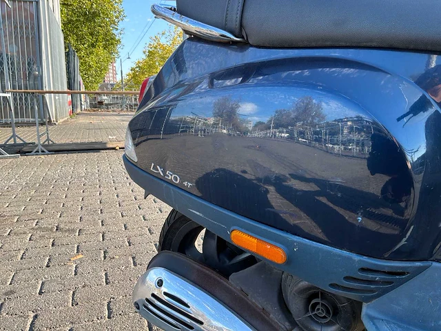 Vespa bromscooter lx 50 4t scooter - afbeelding 9 van  27