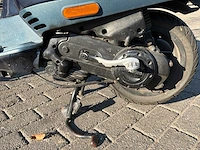 Vespa bromscooter lx 50 4t scooter - afbeelding 7 van  26