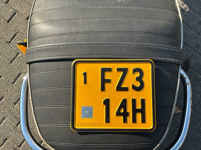 Vespa bromscooter lx 50 4t scooter - afbeelding 18 van  26
