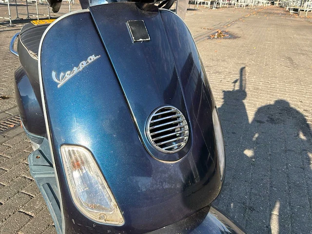 Vespa bromscooter lx 50 4t scooter - afbeelding 26 van  26