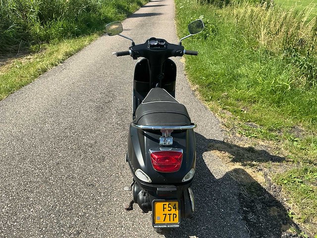 Vespa bromscooter lx 50 4t scooter - afbeelding 4 van  18