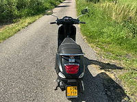 Vespa bromscooter lx 50 4t scooter - afbeelding 4 van  18