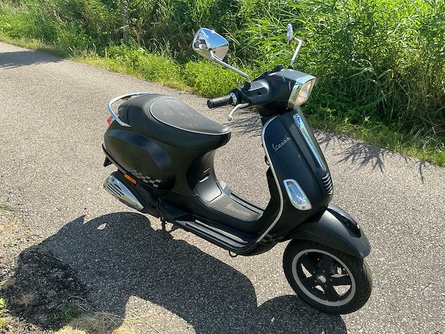 Vespa bromscooter lx 50 4t scooter - afbeelding 7 van  18
