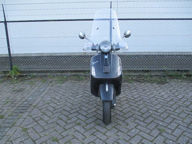 Vespa gts - super motorscooter - 125ie - motorfiets - afbeelding 5 van  11