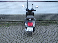 Vespa gts - super motorscooter - 125ie - motorfiets - afbeelding 10 van  11