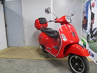 Vespa gts 125 - motorscooter - motorfiets - afbeelding 7 van  11