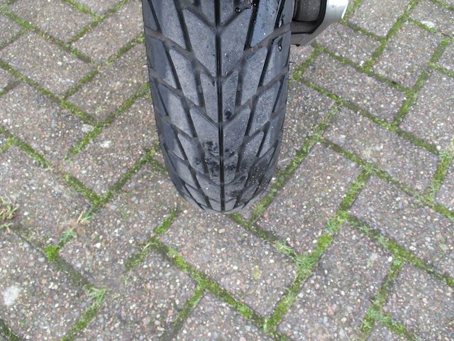 Vespa gts 125 ie - motorscooter - motorfiets - afbeelding 6 van  11