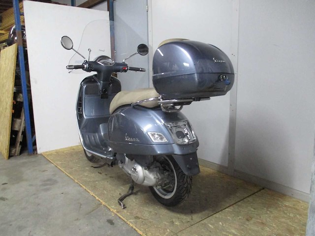 Vespa gts 250ie - motorscooter - liguid cooled - motorcycle - afbeelding 3 van  12