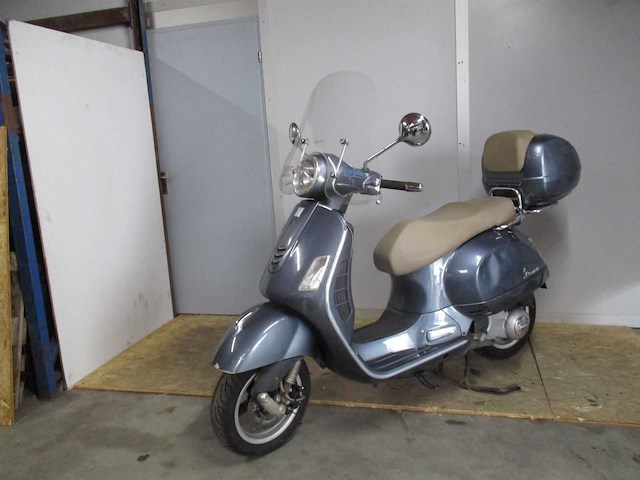 Vespa gts 250ie - motorscooter - liguid cooled - motorcycle - afbeelding 5 van  12