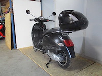 Vespa gts 300 super sport - motorscooter - motorcycle - afbeelding 2 van  11