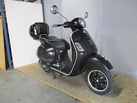 Vespa gts 300 super sport - motorscooter - motorcycle - afbeelding 7 van  11