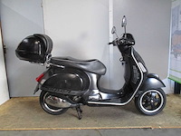 Vespa gts 300 super sport - motorscooter - motorcycle - afbeelding 8 van  11
