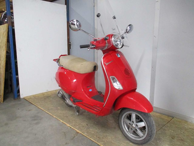 Vespa lx 125 - motorscooter - motorcycle - afbeelding 6 van  10