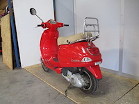 Vespa lx 125 3 valve ie - motorscooter - motorcycle - afbeelding 2 van  11