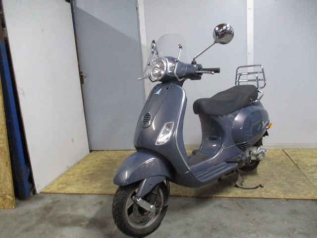 Vespa lx 50 - bromscooter - roma - scooter - afbeelding 4 van  11