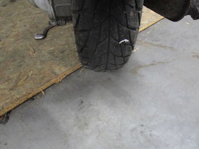 Vespa lx 50 - bromscooter - roma - scooter - afbeelding 11 van  11