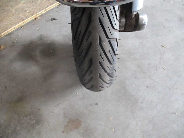 Vespa lx 50 - bromscooter - scooter - afbeelding 3 van  6