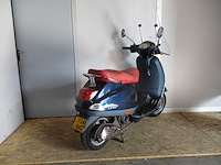 Vespa lx 50 - bromscooter - scooter - afbeelding 5 van  6