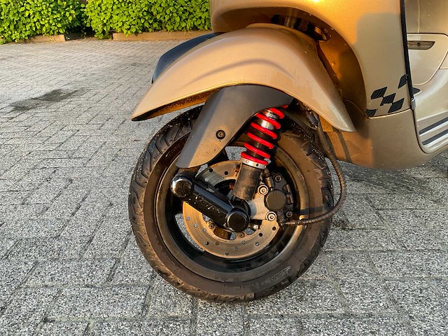 Vespa piaggio bromscooter lx 50 4t scooter - afbeelding 2 van  21
