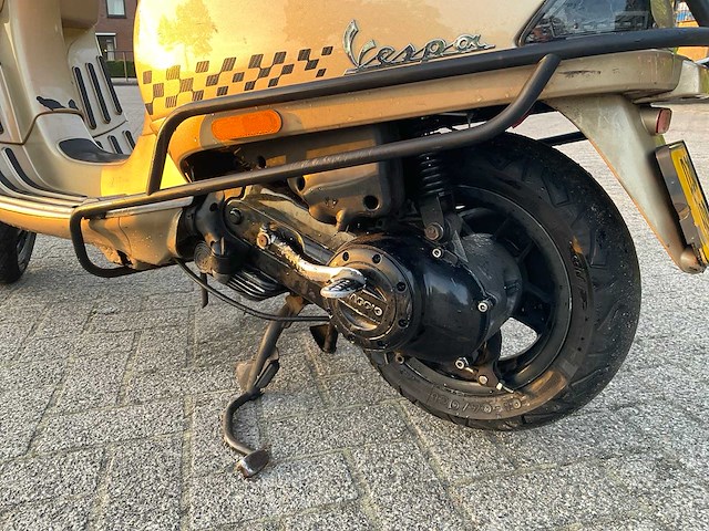 Vespa piaggio bromscooter lx 50 4t scooter - afbeelding 5 van  21