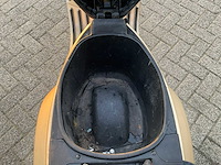 Vespa piaggio bromscooter lx 50 4t scooter - afbeelding 13 van  21