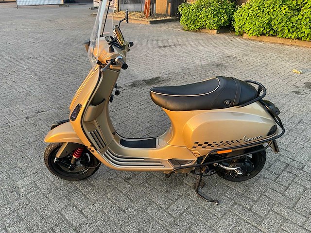 Vespa piaggio bromscooter lx 50 4t scooter - afbeelding 21 van  21