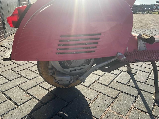 Vespa piaggio oldtimer scooter - afbeelding 3 van  15